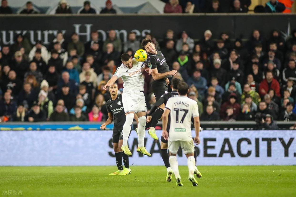 赛后体能课后；曼城防线松动备战全明星赛；压力陡增；年轻球员得到机会(曼城51大胜卢顿暂登榜首)-星空入口